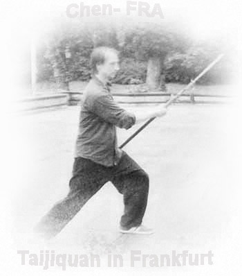 Image Chen Taijiquan Übung mit der Guan Dao